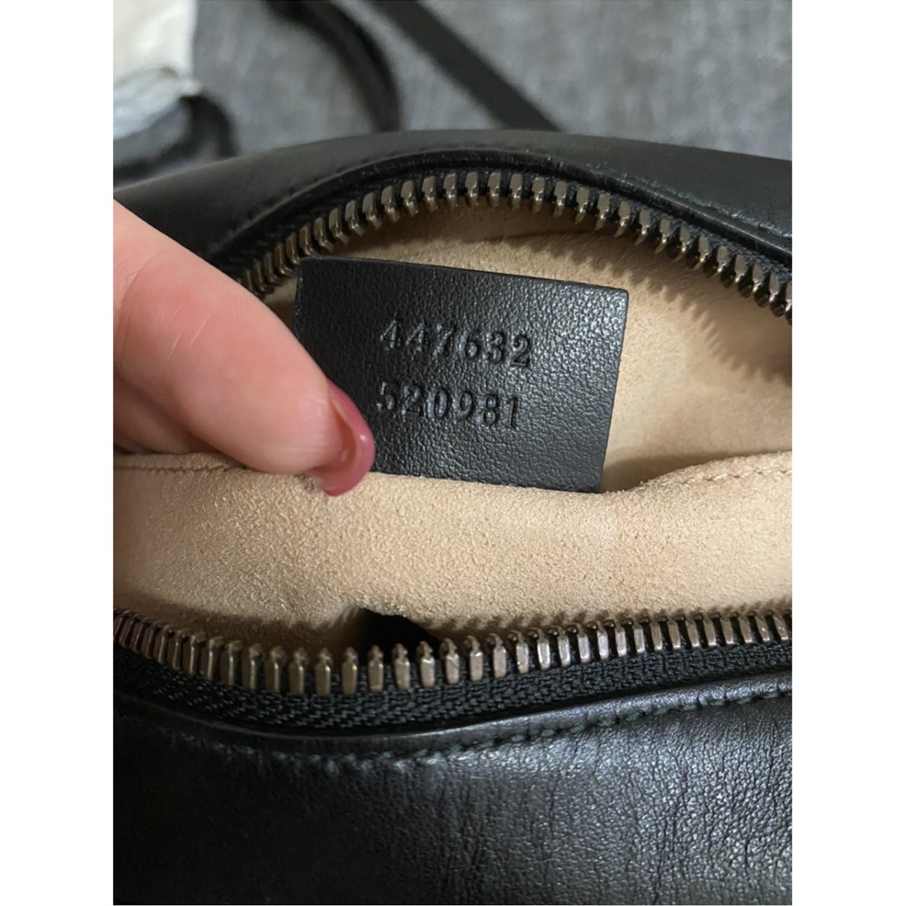 - Gorgeous. Gucci - Authentic Pre Loved Small GG Marmont Leather Crossbody. - Picture 7 of 15